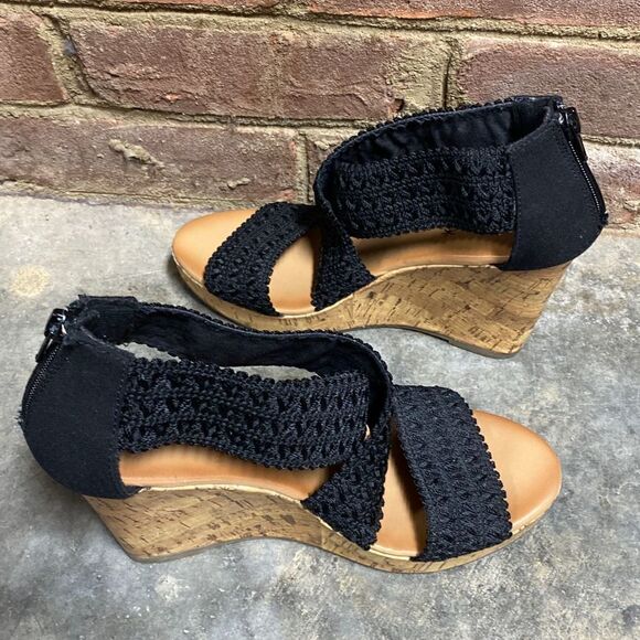 Montego Bay Club Black Wedge Sandal Size 6.5 - Picture 6 of 9